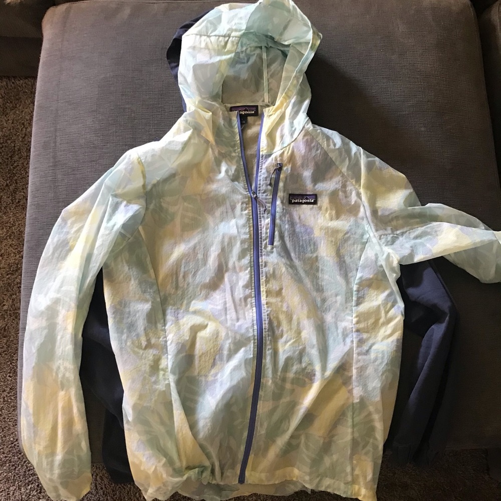 Patagonia windbreaker jacket